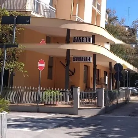 Hotel Sirena 2*
