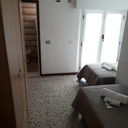 Sirena Hotel 2*