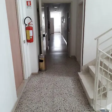 Hotel Sirena 2*