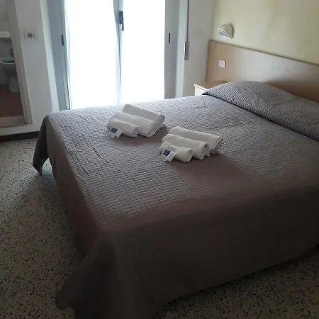 Sirena Otel 2*