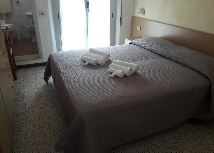 Sirena Otel 2*