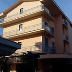 Sirena Hotel 2*