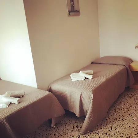 Sirena Hotel 2*
