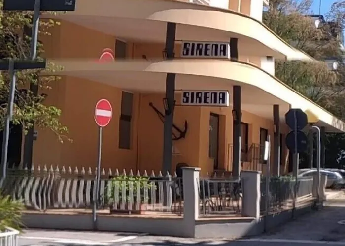 Hotel Sirena 2*
